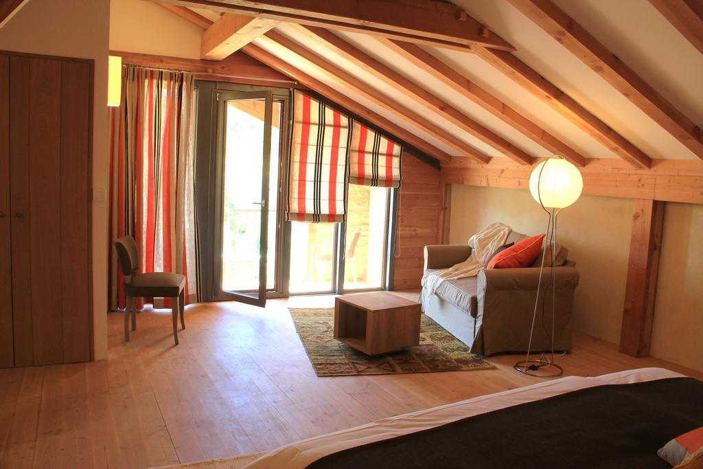 Hollyoaks Estate Hotel Saint-Pons-la-Calm ห้อง รูปภาพ